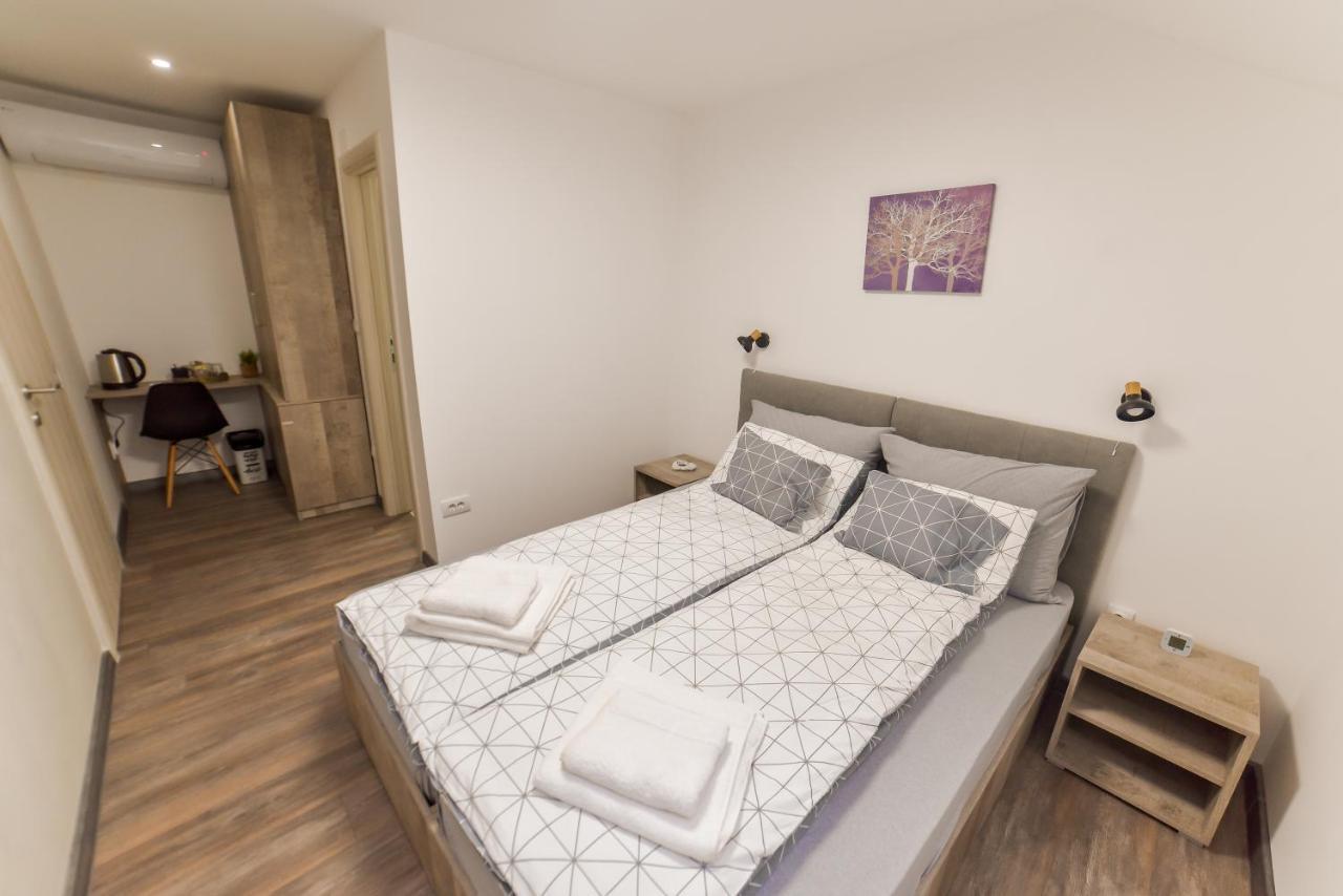 Apartmani Statik Sd Σμεντέρεβο Εξωτερικό φωτογραφία