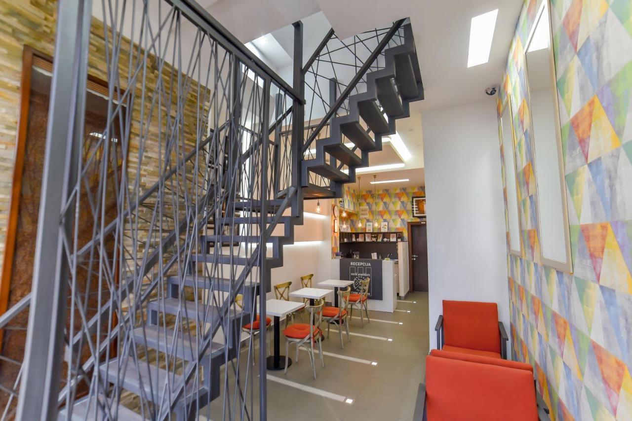 Apartmani Statik Sd Σμεντέρεβο Εξωτερικό φωτογραφία