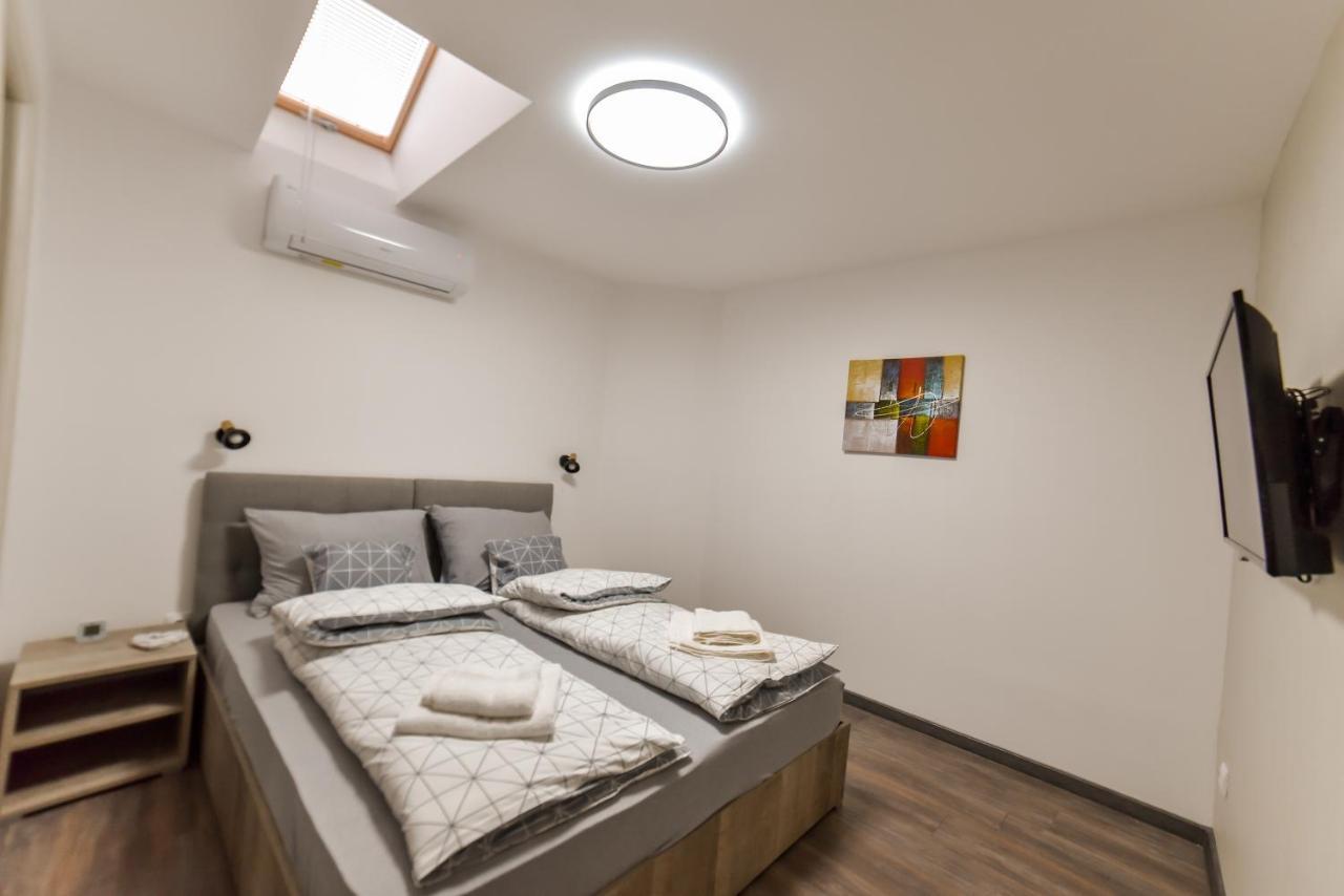 Apartmani Statik Sd Σμεντέρεβο Εξωτερικό φωτογραφία