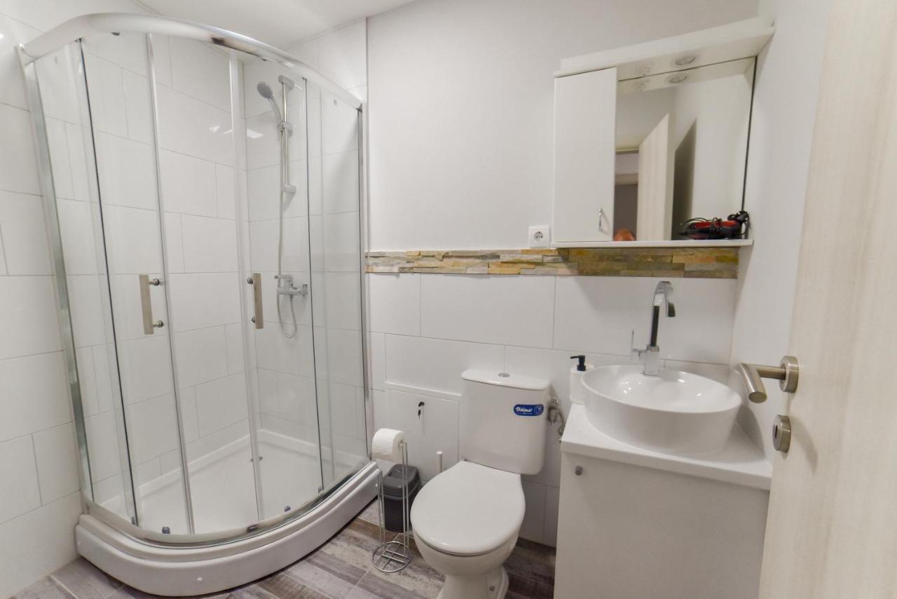 Apartmani Statik Sd Σμεντέρεβο Εξωτερικό φωτογραφία