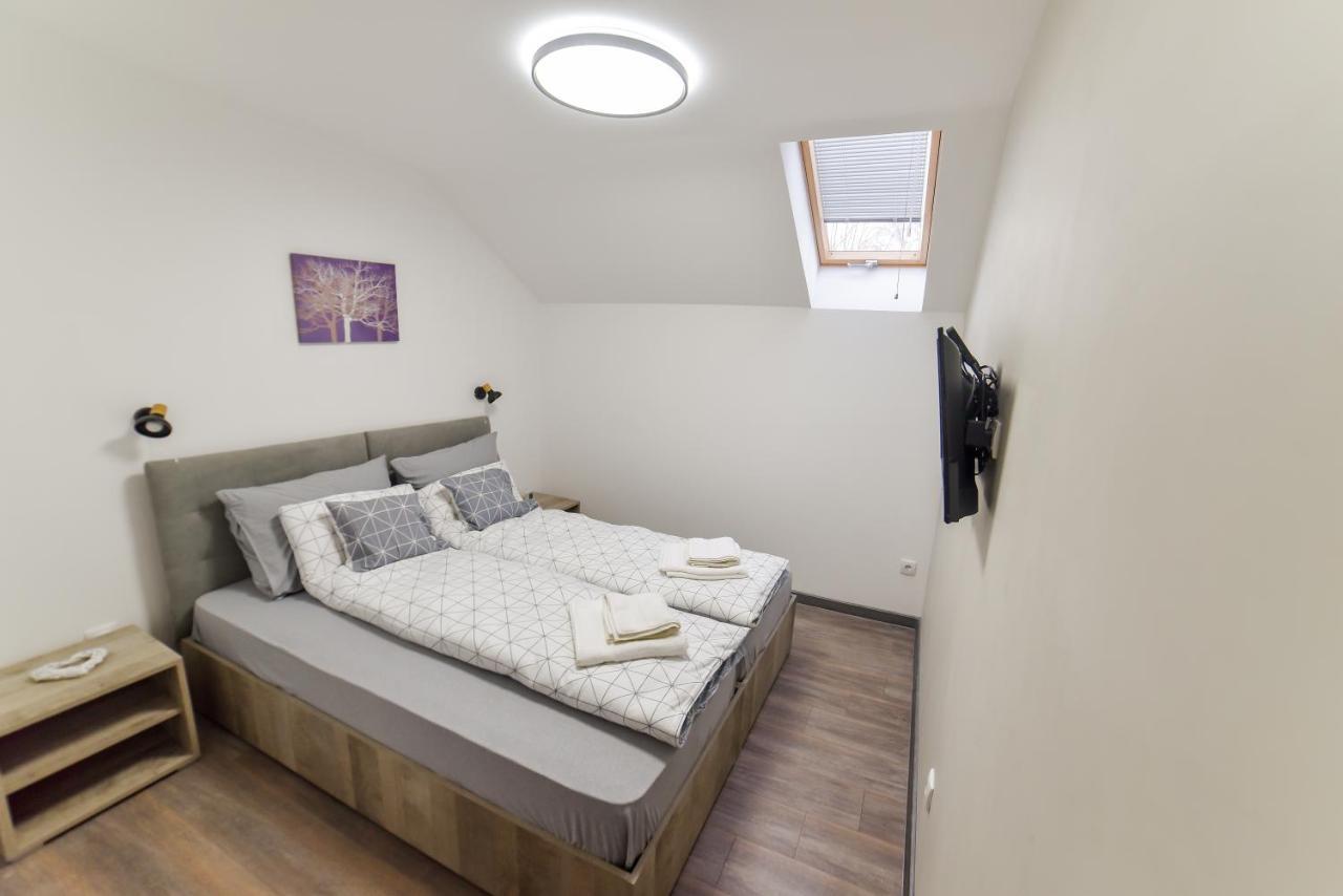 Apartmani Statik Sd Σμεντέρεβο Εξωτερικό φωτογραφία