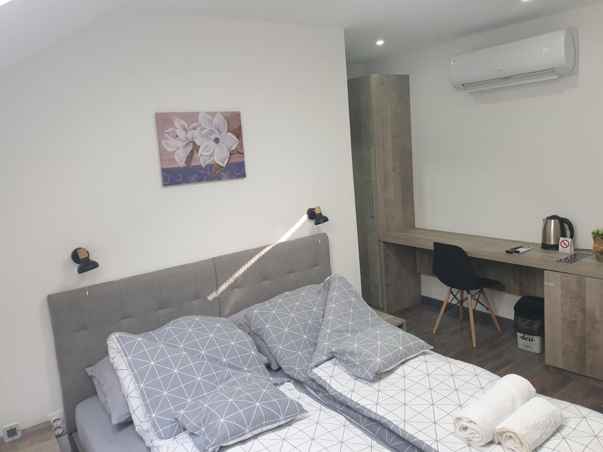 Apartmani Statik Sd Σμεντέρεβο Εξωτερικό φωτογραφία